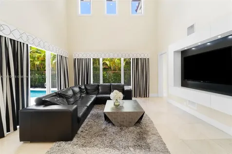275 189th Terrace Sunny Isles Beach FL 33160