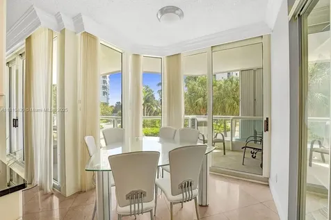 21055 Yacht Club Drive Aventura FL 33180
