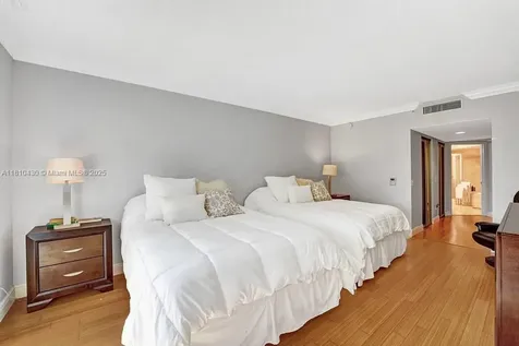 21055 Yacht Club Drive Aventura FL 33180