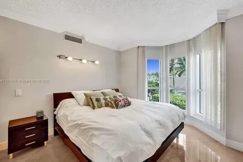 21055 Yacht Club Drive Aventura FL 33180