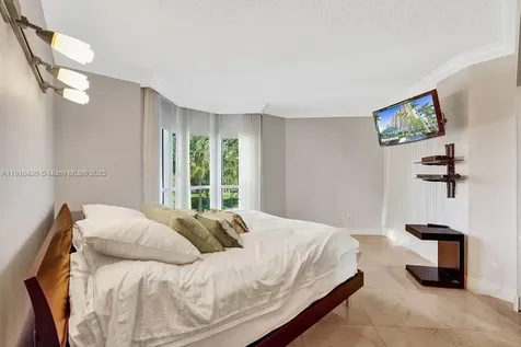 21055 Yacht Club Drive Aventura FL 33180