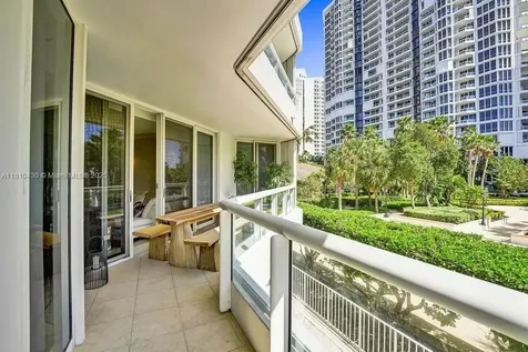 21055 Yacht Club Drive Aventura FL 33180