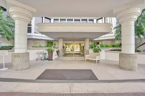 21055 Yacht Club Drive Aventura FL 33180