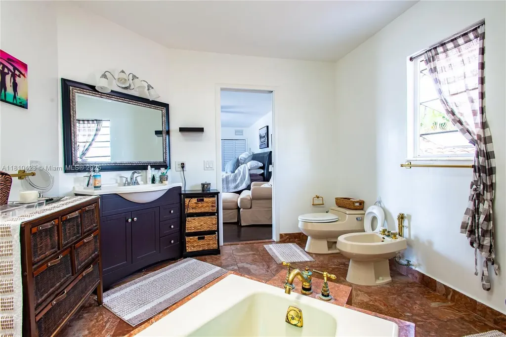 2908 Bayview Drive Fort Lauderdale FL 33306