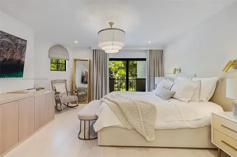 725 Biltmore Court Coral Gables FL 33134