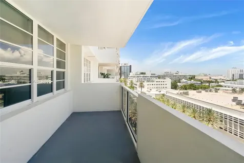 100 Lincoln Road Miami Beach FL 33139
