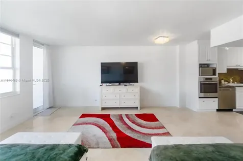 100 Lincoln Road Miami Beach FL 33139