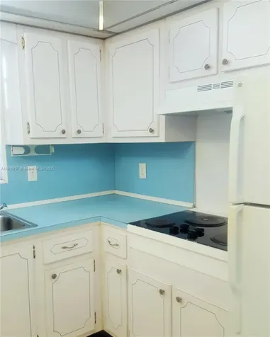 19080 NE 3rd Court Miami FL 33179