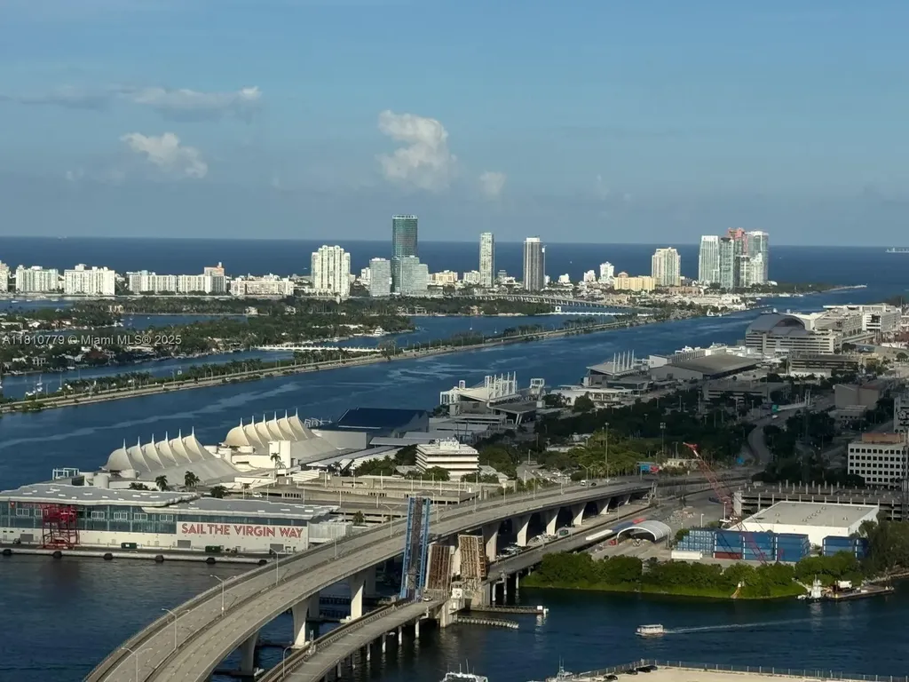 159 NE 6th Street Miami FL 33132