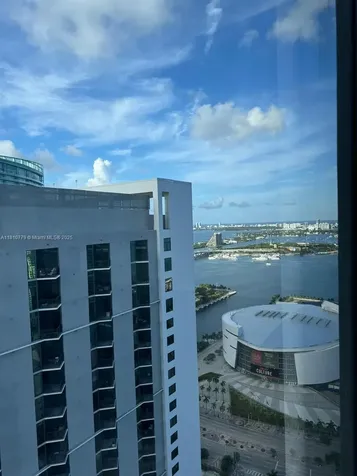 159 NE 6th Street Miami FL 33132