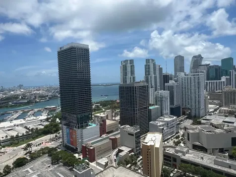 159 NE 6th Street Miami FL 33132