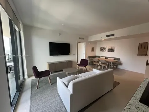 159 NE 6th Street Miami FL 33132