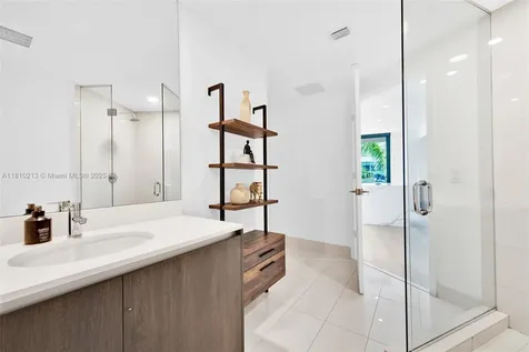 121 NE 34th Street Miami FL 33137