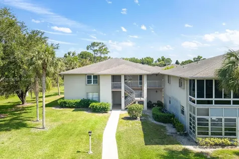 20 Lake Vista Trail Port St. Lucie FL 34952