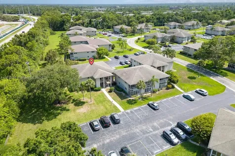 20 Lake Vista Trail Port St. Lucie FL 34952