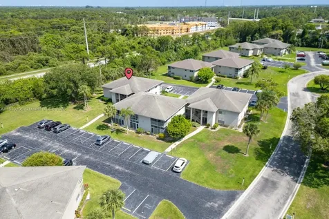 20 Lake Vista Trail Port St. Lucie FL 34952
