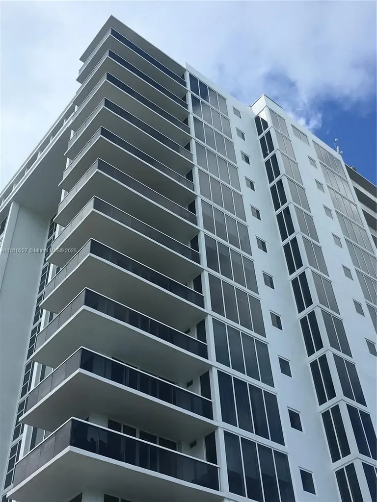 10275 Collins Avenue Bal Harbour FL 33154