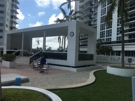 10275 Collins Avenue Bal Harbour FL 33154