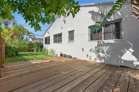 500 NW 47th Street Miami FL 33127