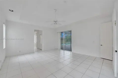 1463 SW 156th Way Pembroke Pines FL 33027