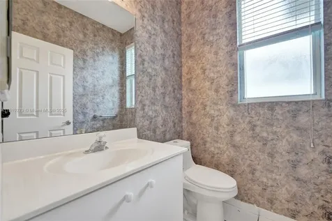 1463 SW 156th Way Pembroke Pines FL 33027
