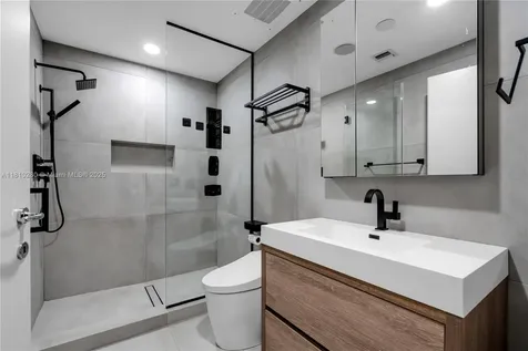 50 S Pointe Drive Miami Beach FL 33139