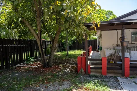 13284 SW 108th St Circle Miami FL 33186