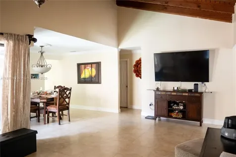 13284 SW 108th St Circle Miami FL 33186