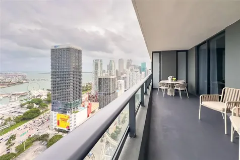 159 NE 6th Street Miami FL 33132