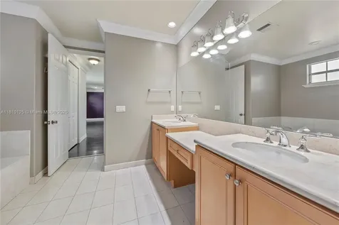10733 SW 97th Terrace Miami FL 33176