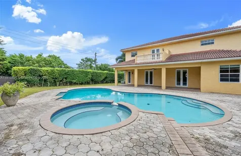 10733 SW 97th Terrace Miami FL 33176