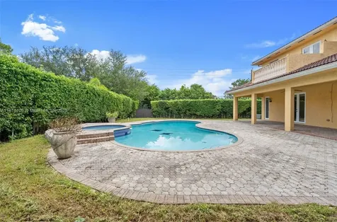 10733 SW 97th Terrace Miami FL 33176