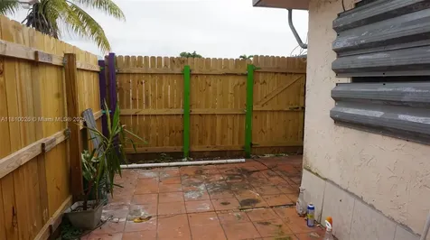4479 NW 185th Street Miami Gardens FL 33055