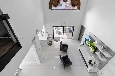 8279 NW 199th Street Hialeah FL 33015