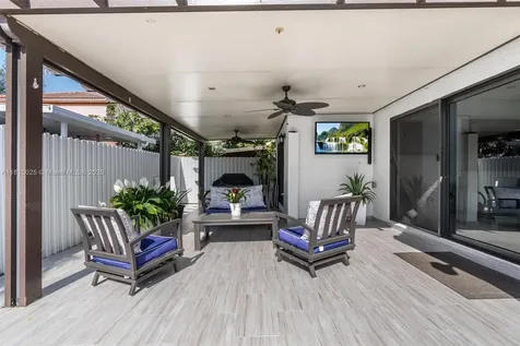 8279 NW 199th Street Hialeah FL 33015