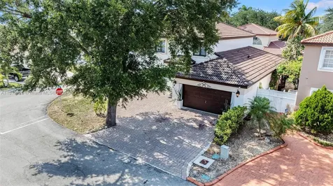 8279 NW 199th Street Hialeah FL 33015