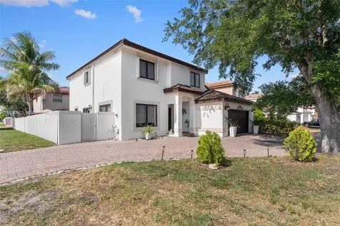 8279 NW 199th Street Hialeah FL 33015