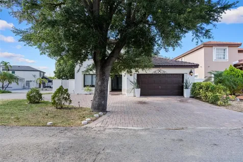 8279 NW 199th Street Hialeah FL 33015