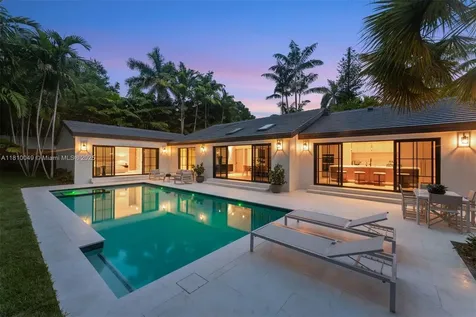 3883 Wood Avenue Miami FL 33133