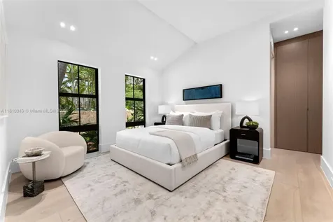 3883 Wood Avenue Miami FL 33133