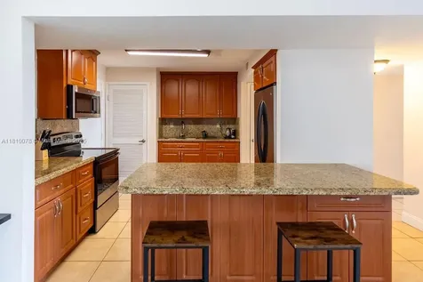 9110 Fontainebleau Boulevard Miami FL 33172