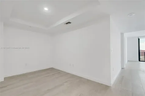 45 SW 9th Street Miami FL 33130
