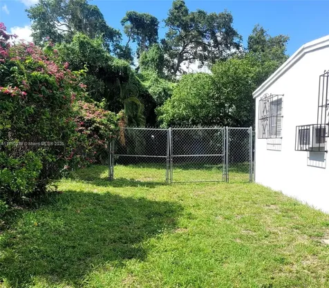 1760 NW 127th Street Miami FL 33167