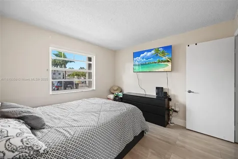 2649 SE 19th Court Homestead FL 33035