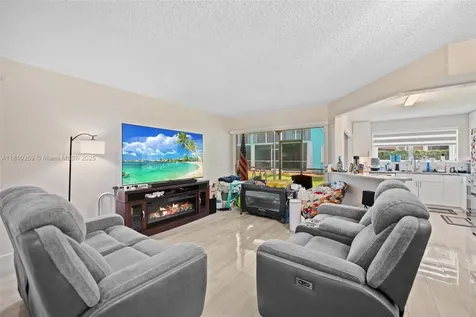 2649 SE 19th Court Homestead FL 33035