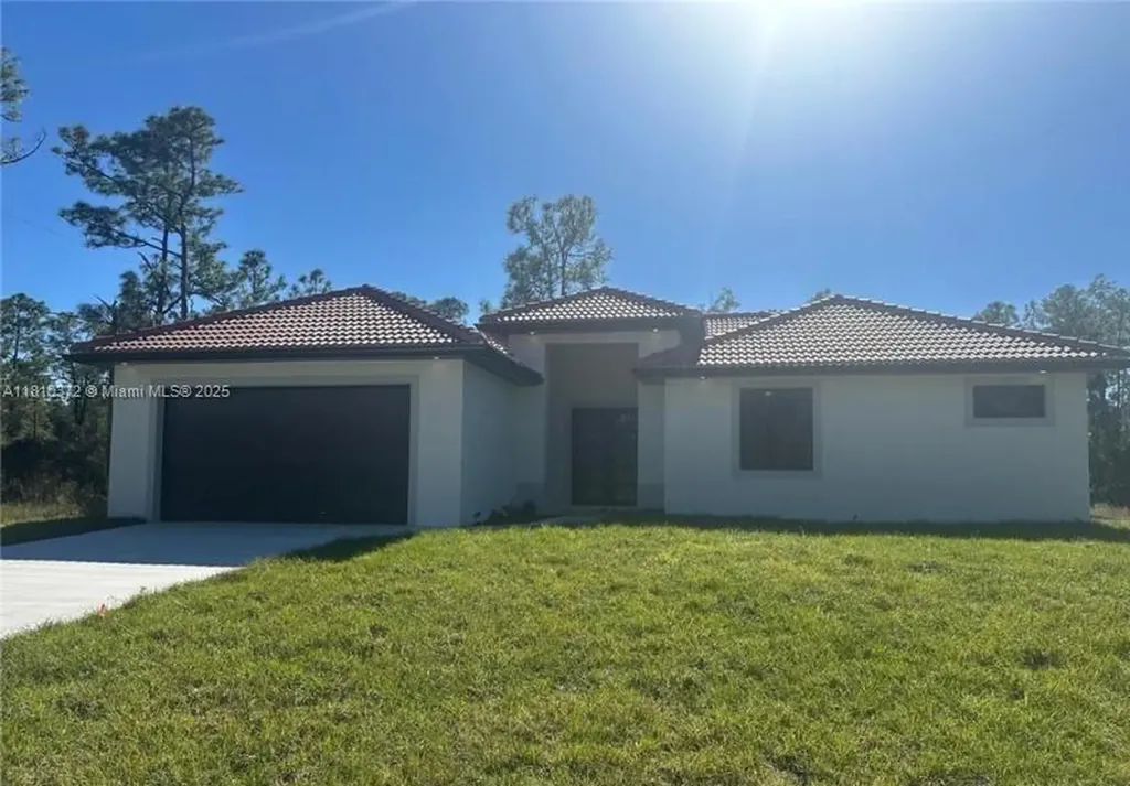 2002 E 13th Street Lehigh Acres FL 33972