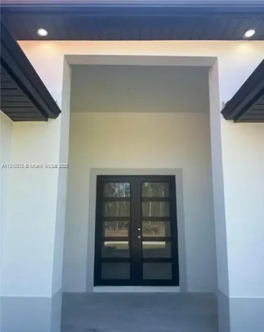 2002 E 13th Street Lehigh Acres FL 33972