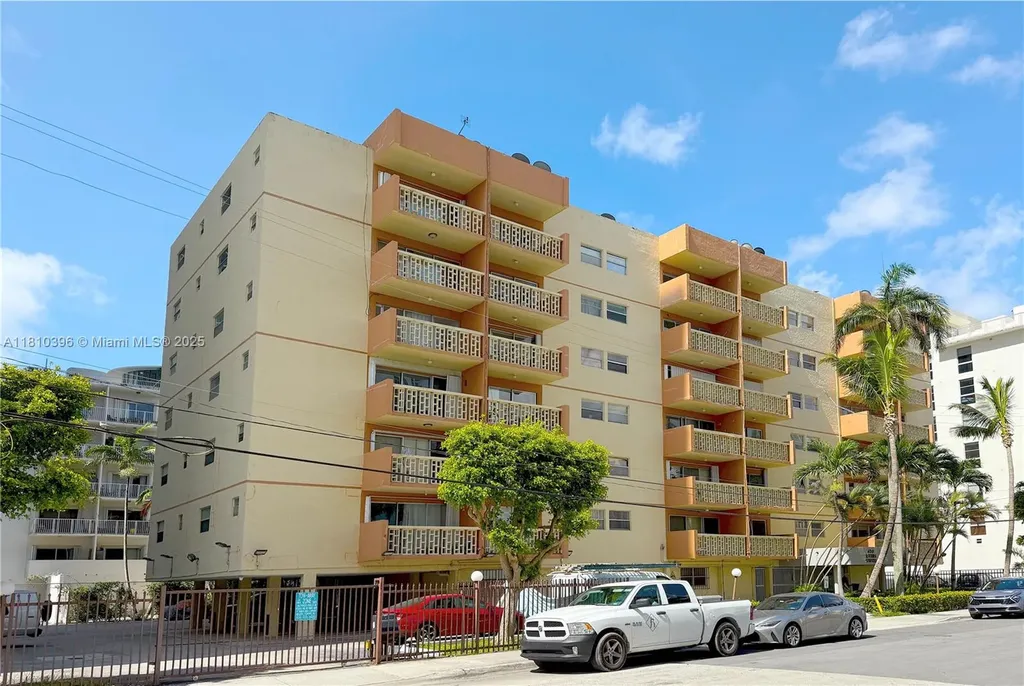600 NE 25th Street Miami FL 33137
