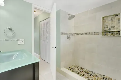 600 NE 25th Street Miami FL 33137
