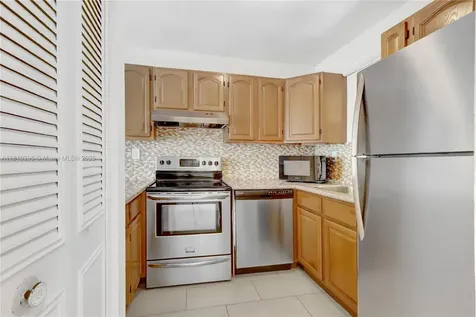 600 NE 25th Street Miami FL 33137